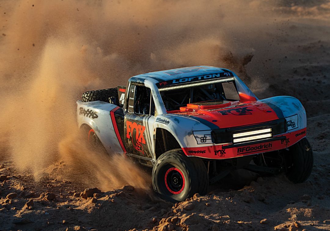 Traxxas Unlimited Desert Racer UDR 6S RTR 4WD Race Truck w/LED Lights & TQi 2.4GHz Radio