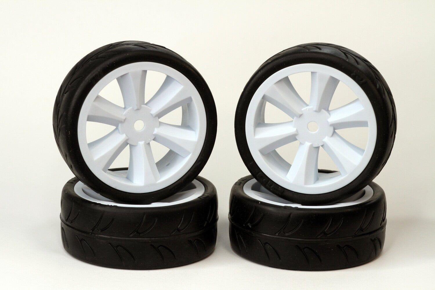 Gravity RC USGT non belted pre glued tires (edge wheel, white) (4)